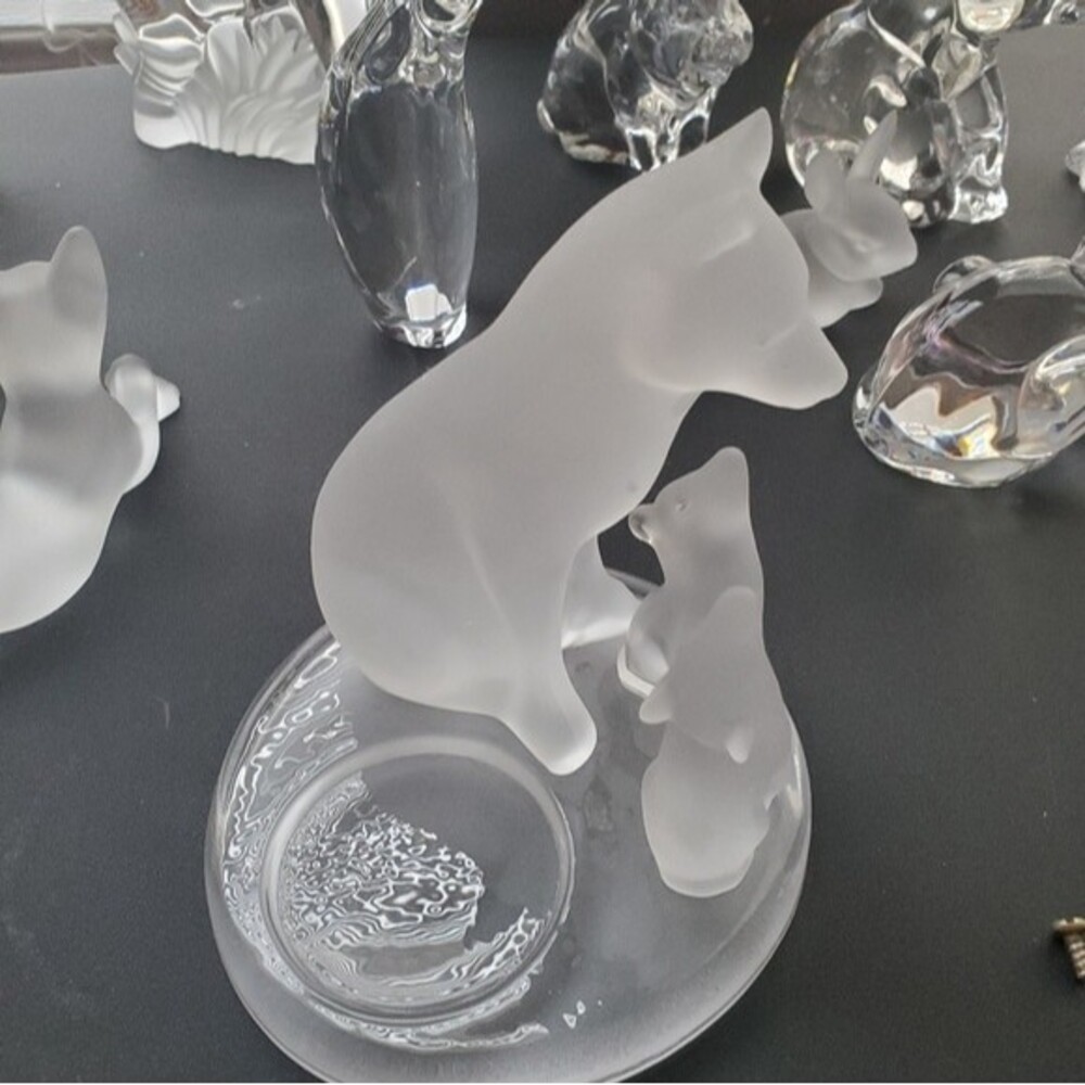 Partylite Frosted Glass Wolf Mother & Pups Votive Candle Holder - Picture 4 of 10